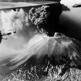 Il paese � stato ricostruito l'ultima volta nel 1944: il 18 marzo di quell'anno il vulcano si riprese la serenit� che aveva regalato a San Sebastiano per pi� di 250 anni